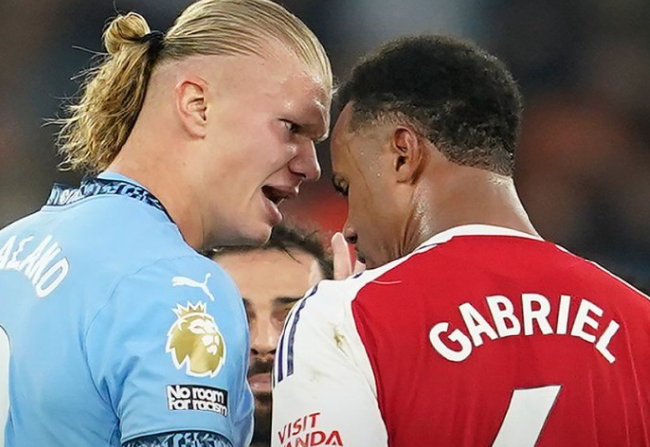  狼队门将神勇扑点，主场艰难守住平局  